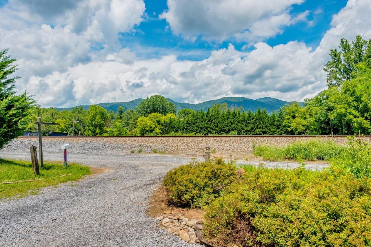 Old Lytle Cove Rd - Lower Unit Apartment Swannanoa Exterior photo